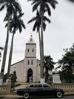 iglesia catolica atenas, costa rica. MERECEDES LIMOUSINE SERVICE LWB W123 LANG